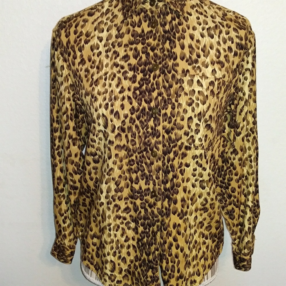 Liz Wear Leopard Print Long Sleeve Size P